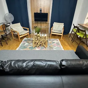 With Parking In The Center - 500m From Hlavni Nadrazi Apartmán